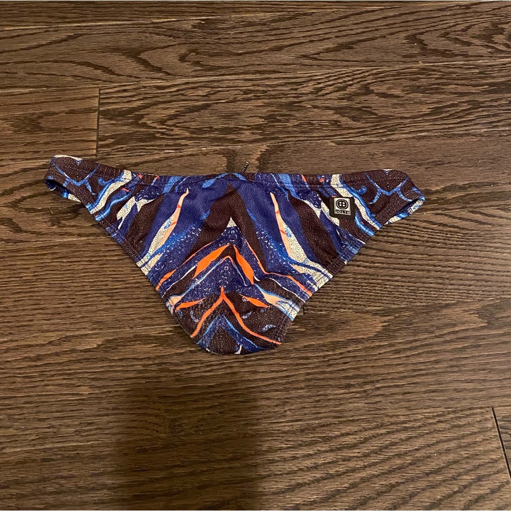 Jolyn M Europe Bottoms!